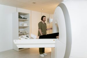 Reacțiile alergice la contrastul iodat: mai frecvente decât crezi